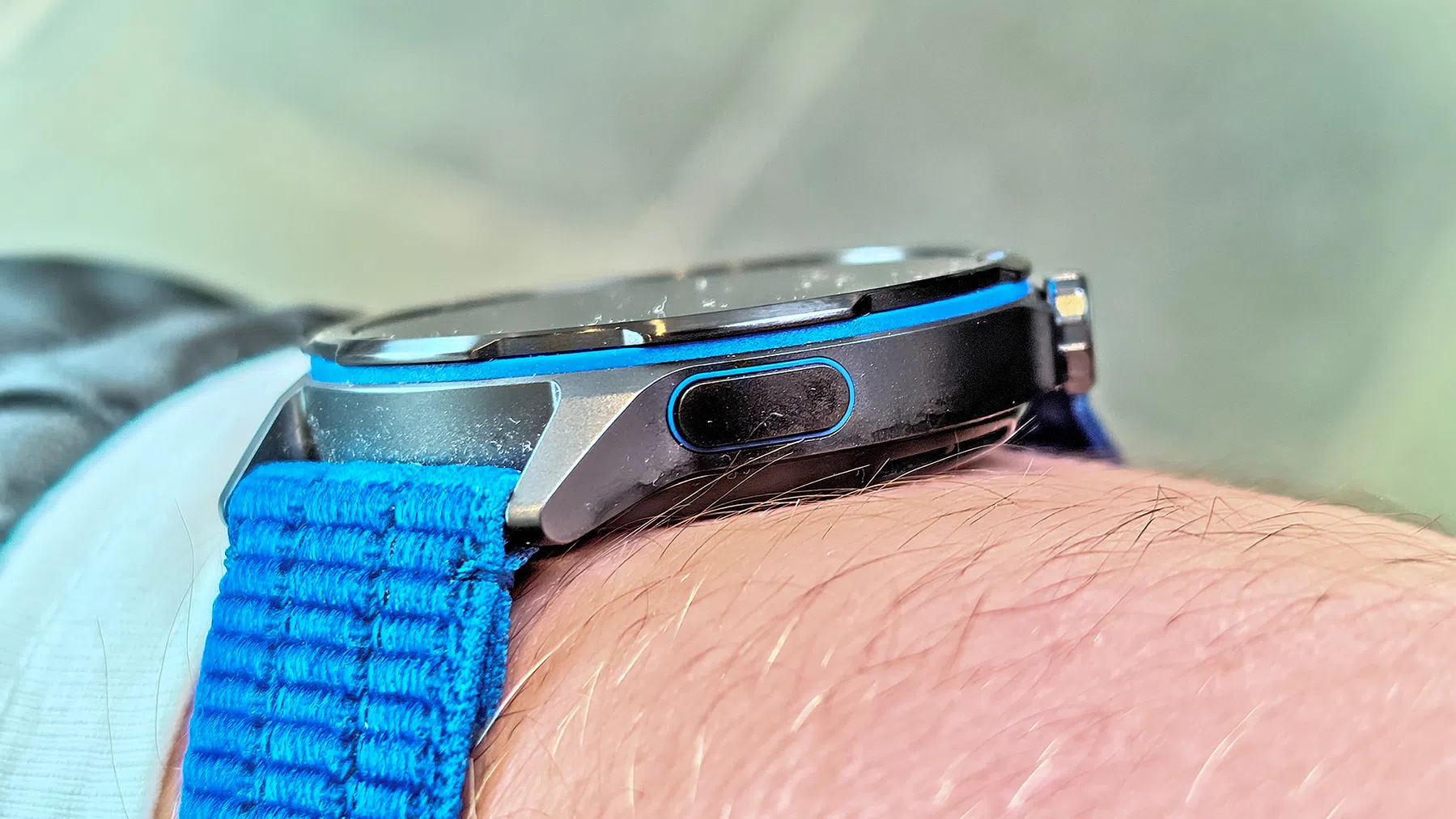 Huawei Watch GT Runner 2 zijkant